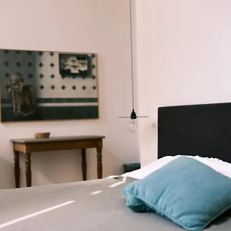 La Grande Maurague Bed & Breakfast Condom