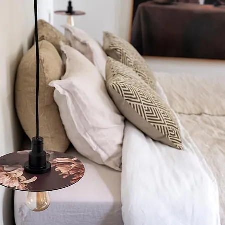 La Grande Maurague Bed & Breakfast Condom