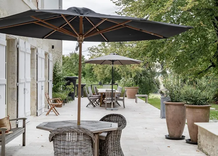 La Grande Maurague Couette-café