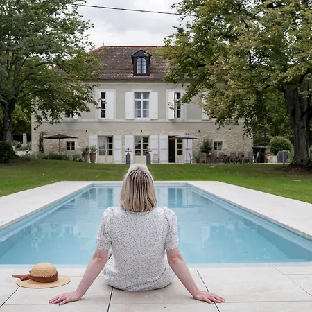 Couette-café La Grande Maurague, Boutique With Pool Near Gascony, Peaceful Countryside In The Gers Condom